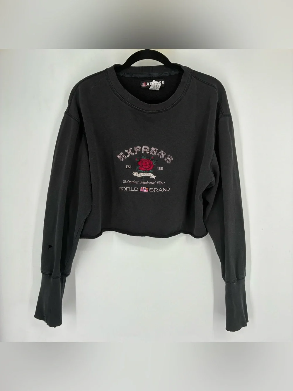 Vintage 90s Express Medium Embroidered Logo Floral Rose Cropped Sweater Black